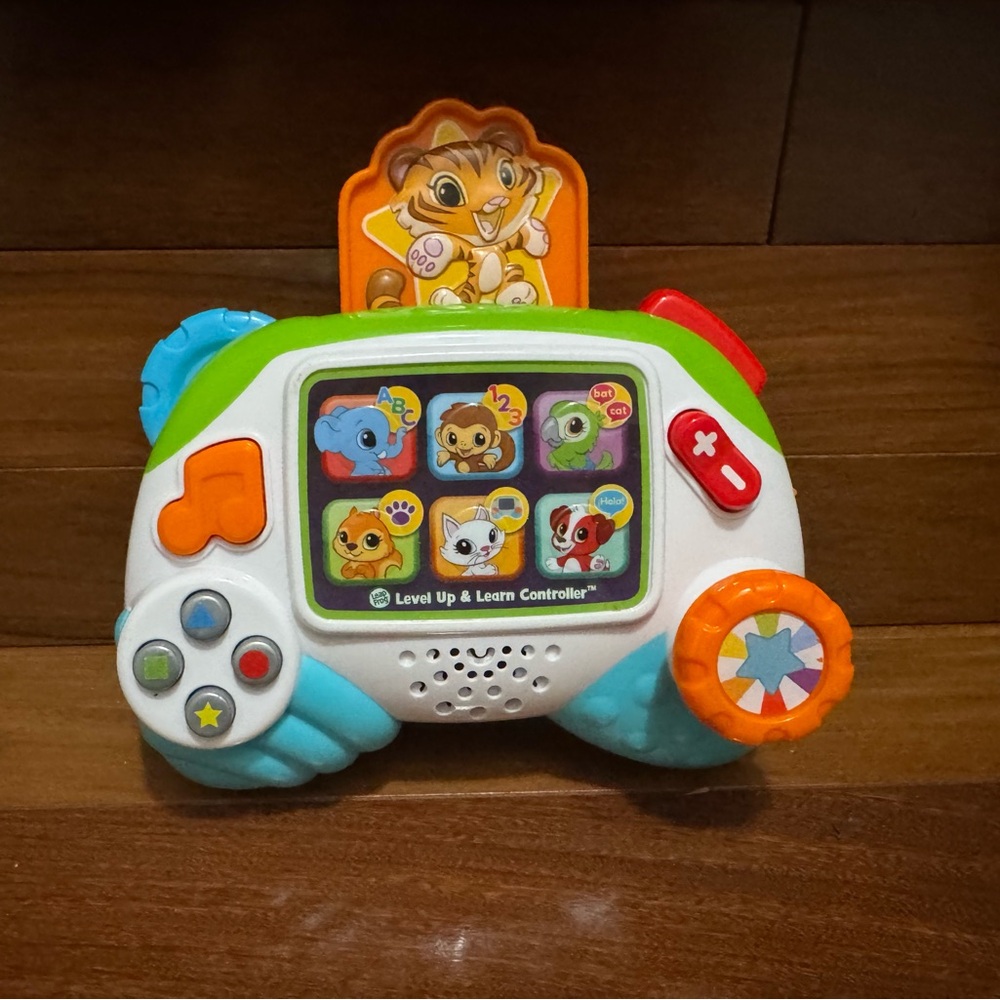 Leapfrog level up and learn controller